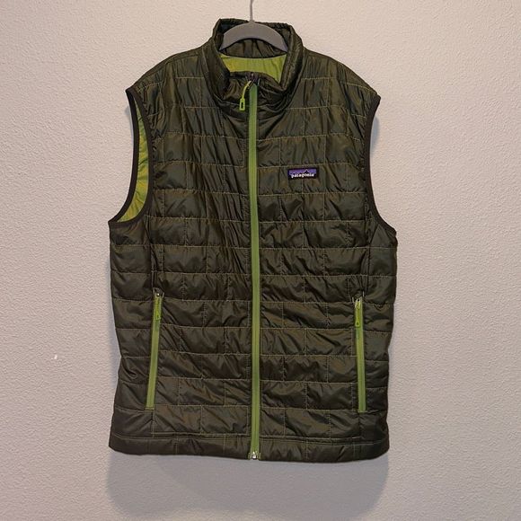Patagonia Other - Patagonia Green Vest Mens Sz Small